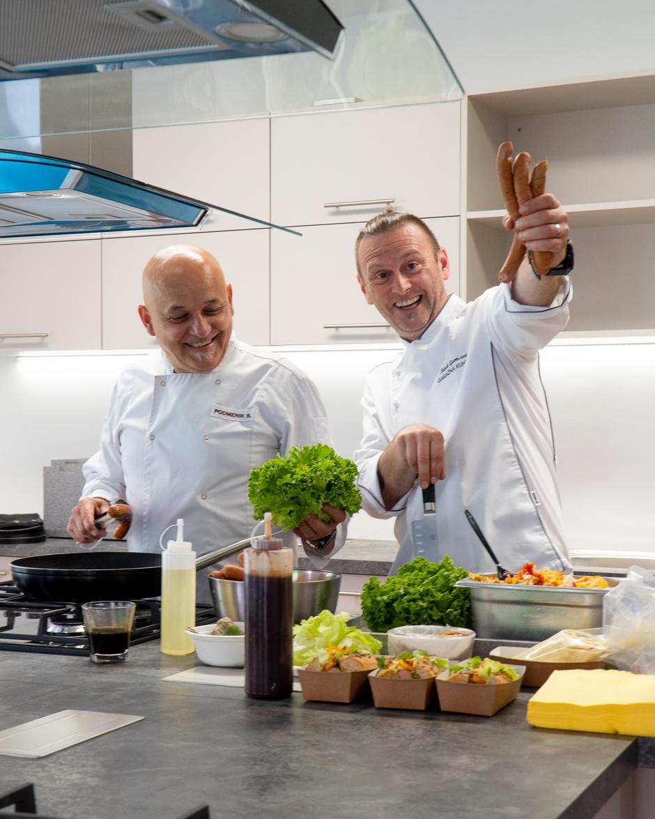 Pivo in cvetje | Avtor: Pivo in cvetje