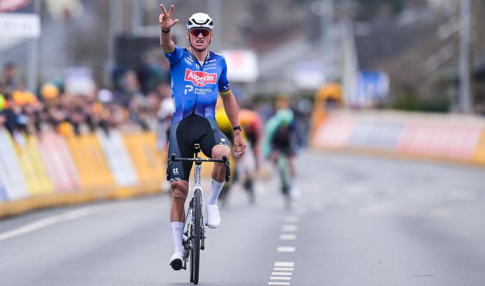 Izjemen konec dirke, ko je že kazalo, da bodo velikega šampiona ujeli ....