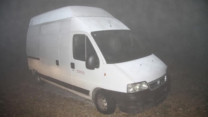 slovenija 23.01.14. Ilegalci, kombi, ilirska bistrica, foto: puKP