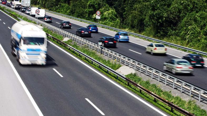 protest, podizvajalci, primorska avtocesta