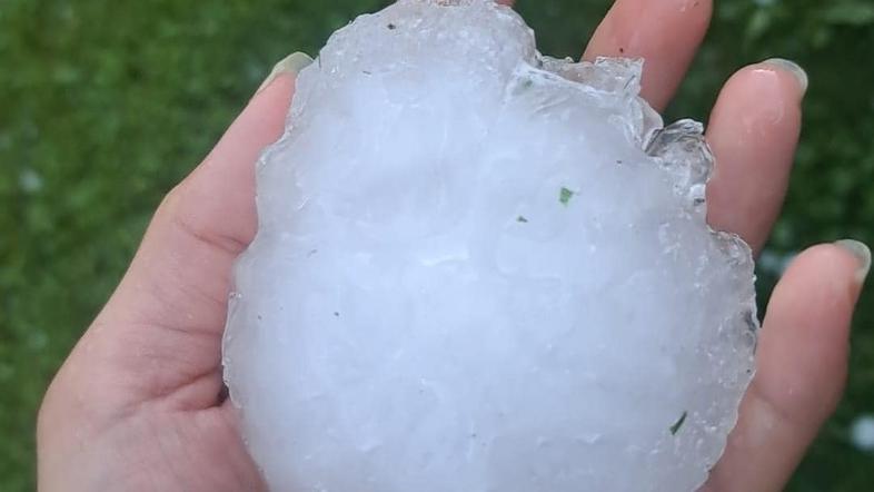 toča nevihta nevihtna celica