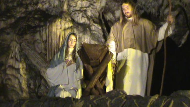 Marija in Jožef v Postojnski jami. (Foto: Klemen Aber)