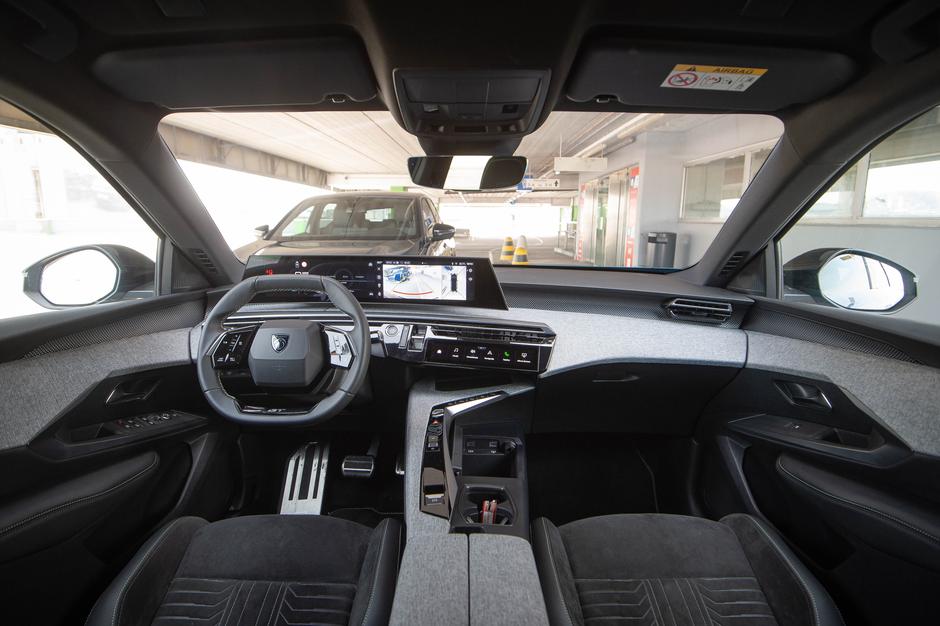 Novi peugeot 3008 | Avtor: Anže Petkovšek