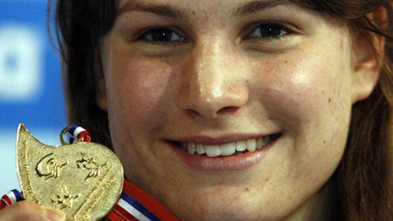 Sara Isakovič ima po prihodu domov z zlato medaljo obilo obveznosti.