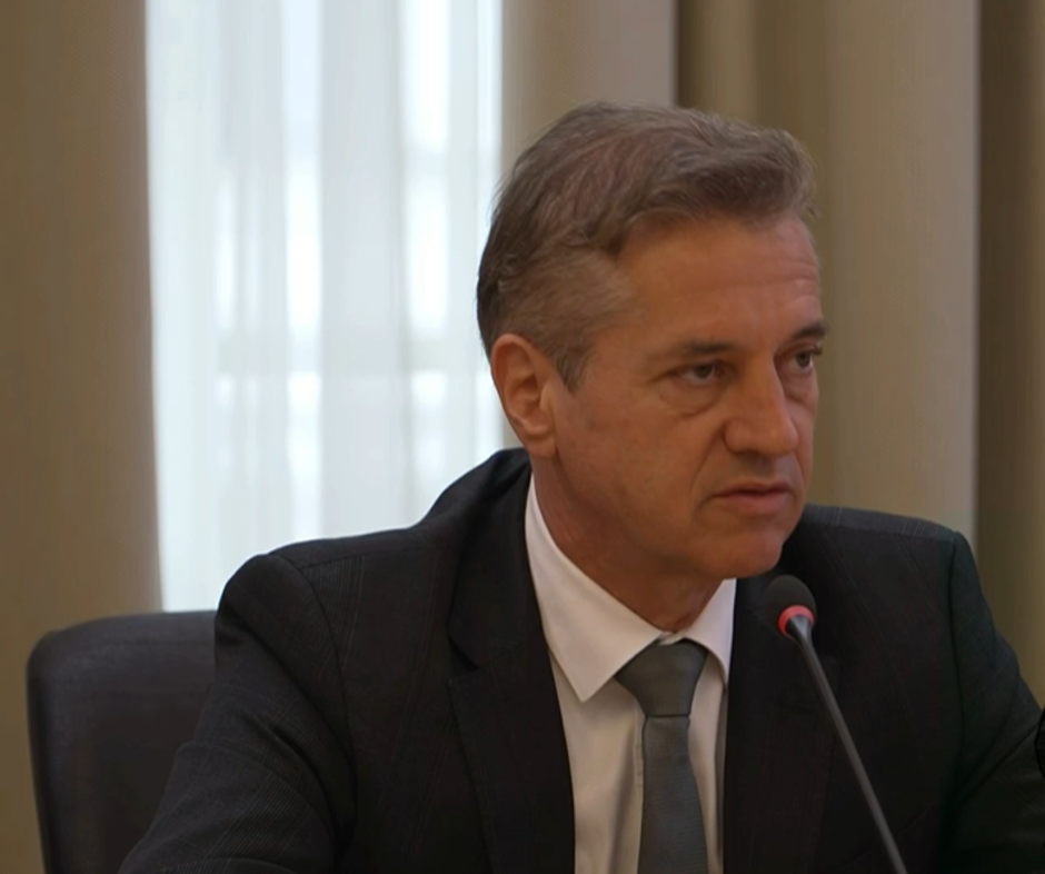 Robert Golob - novinarska konferenca | Avtor: gov.si