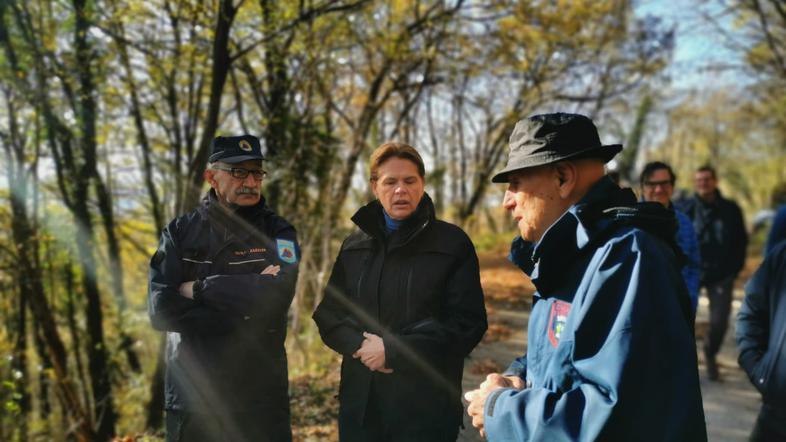 Zemeljski plazovi v Goriških Brdih, Alenka Bratušek in Srečko Šestan
