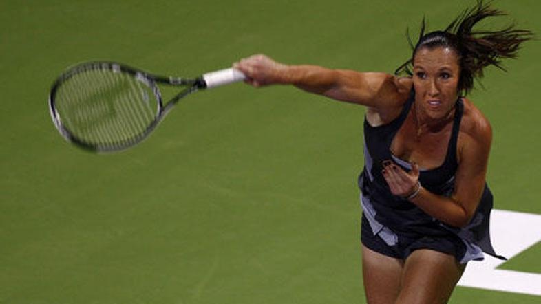 Jelena Janković je v dveh nizih premagala Ano Ivanović.