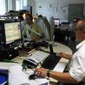 V OKC Maribor, kjer delajo v eni izmeni štirje operaterji, prejmejo 106 telefons