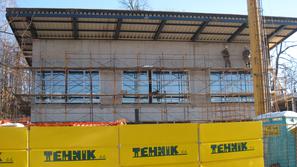 Čebelarski razvojno-izobraževalni center Gorenjske je trenutno v četrti gradbeni