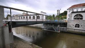 SCT želi podaljšati rok za dokončanje del na Mesarskem mostu, ki bi moral uporab
