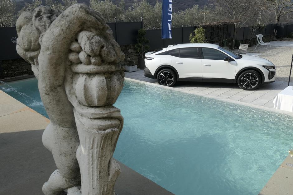 peugeot 408 | Avtor: Matija_Janežič