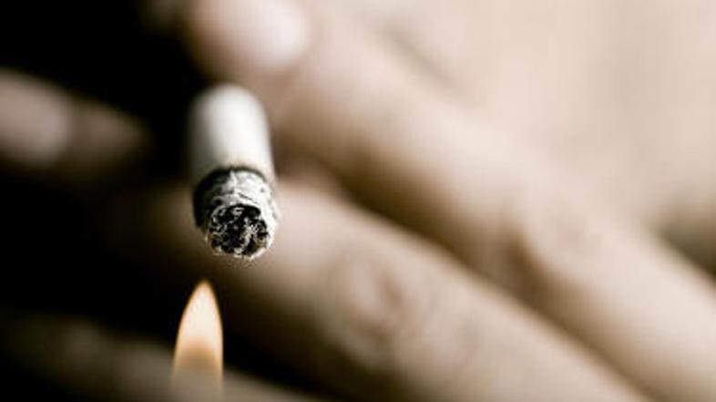 Kadilski zakon naj bi pozitivno vplival na Slovence, saj se število kadilcev zma