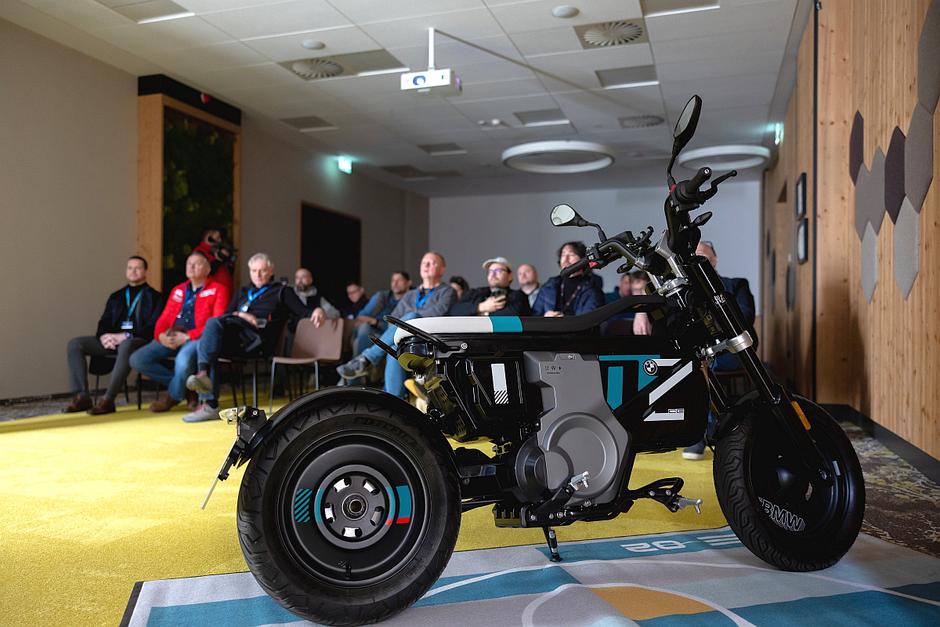 BMW X2 in mini countryman slovenska predstavitev | Avtor: Žiga Intihar/BMW