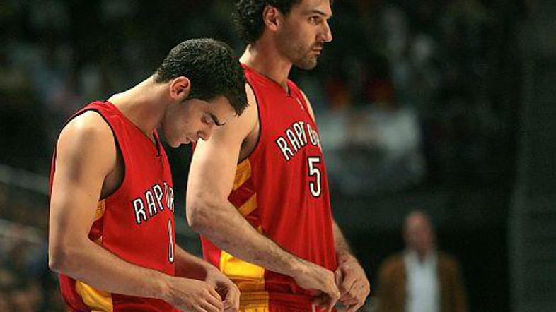 Španska reprezentanta v vrstah Toronta Jorge Garbajosa in Jose Calderon sta mora