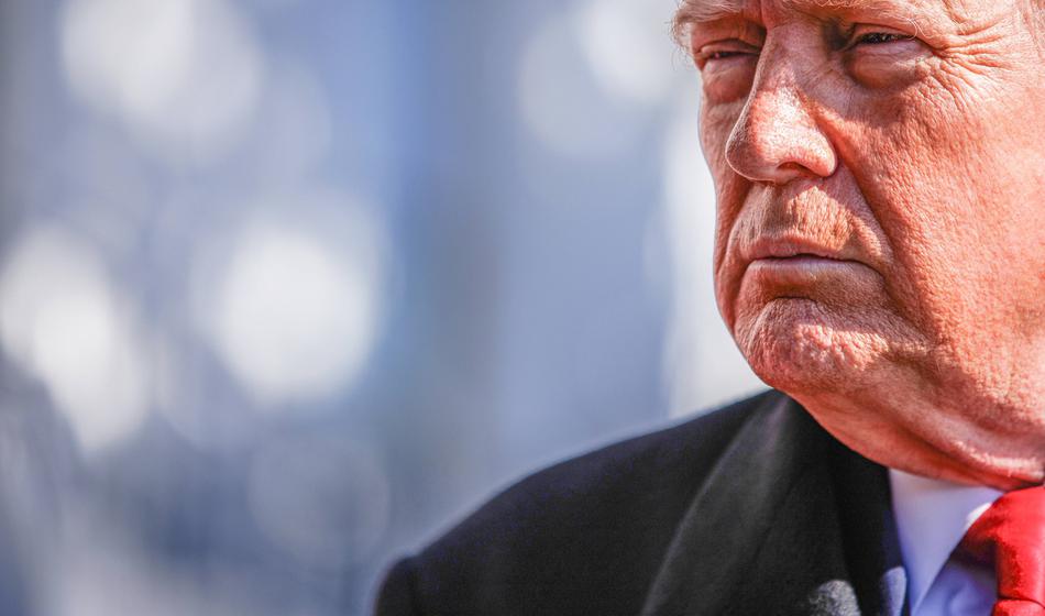 Napetosti naraščajo: Trump odposlal vojaško floto z dvema letalonosilkama