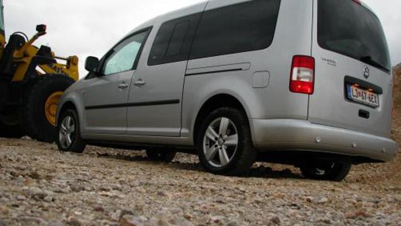 Caddy DSG ima sedem sedežev, po potrebi in z nekaj telovadbe pa ga lahko preured