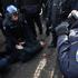 posredovanje policije na protestih proti EU v Zagrebu