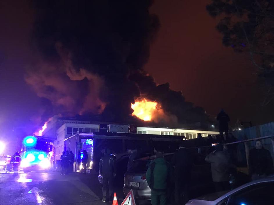 Požar na Plemljevi ulici v Ljubljani