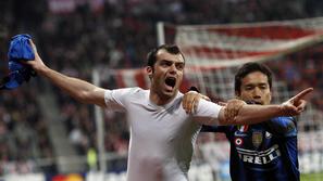 Goran Pandev Yuto Juto Nagatomo gol zadetek veselje proslavljanje slavje proslav