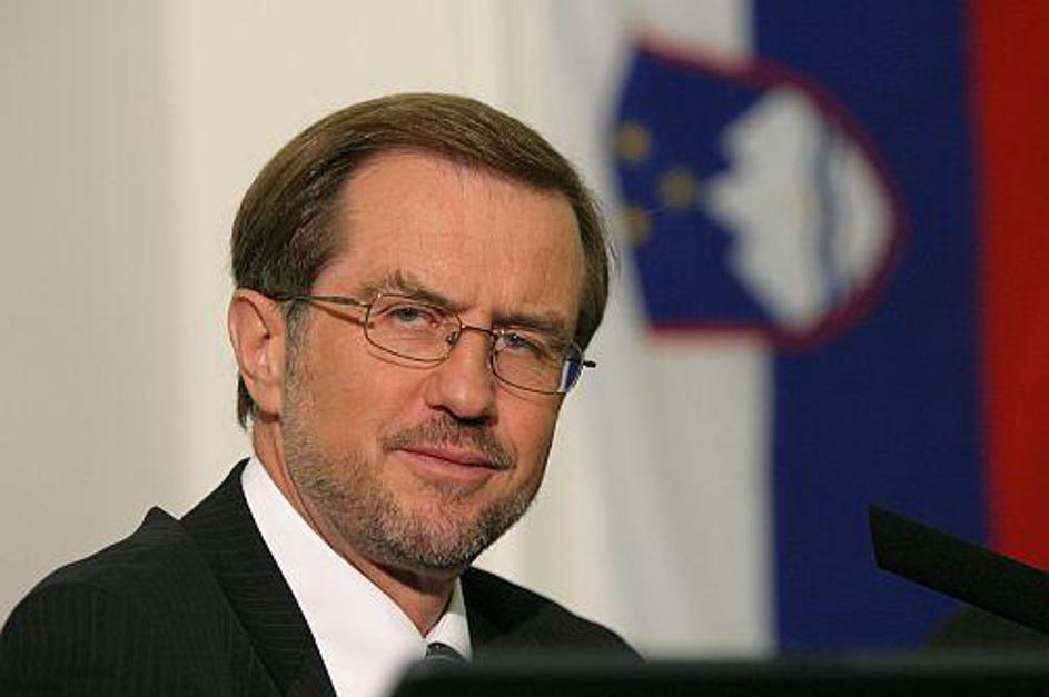 Prekaljen slovenski in evropski politik Lojze Peterle bo povedel listo NSi v boj