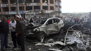 eksplozija, avtomobil, mrtvi