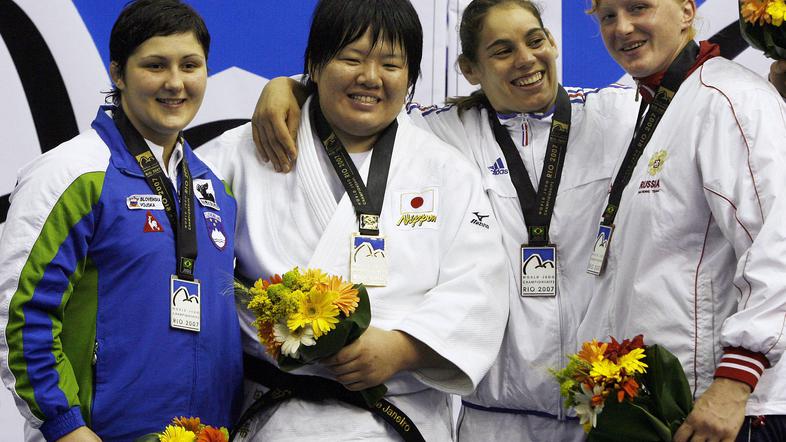 Polavderjeva se je veselila drugega mesta.