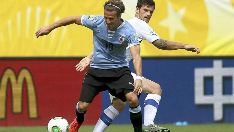 Forlan Maggio Urugvaj Italija Salvador tekma za tretje mesto pokal konfederacij