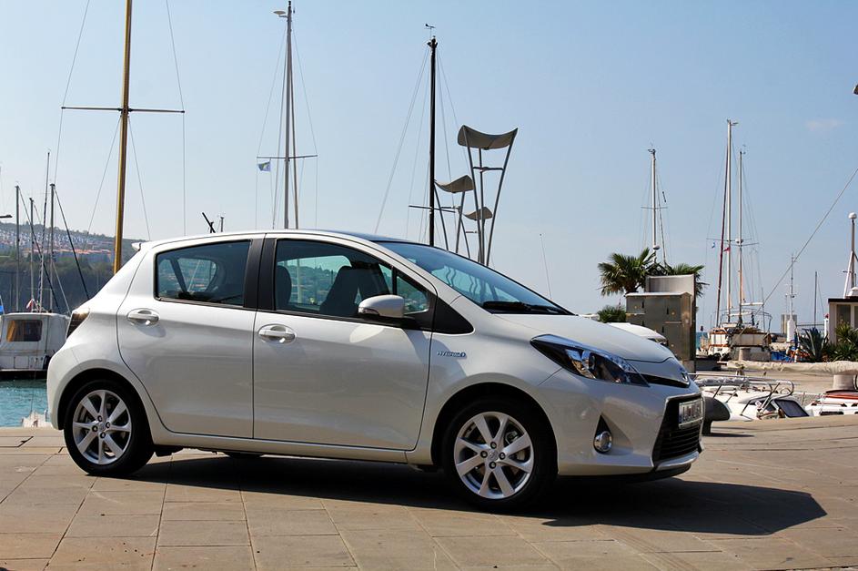Toyota yaris hybrid