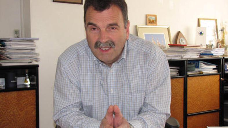 Se bo sedanjemu direktorju Komunale Kranj Ivanu Hočevarju smejalo tudi po septem