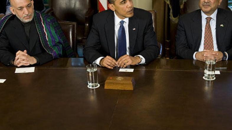 Hamid Karzaj, Barack Obama in Asif Ali Zardari med pogovori