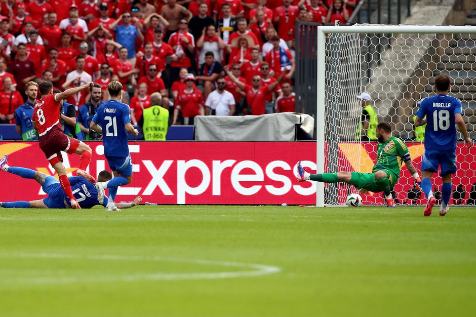 Švica : Italija | Avtor: Profimedia