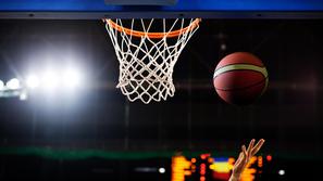 obroč žoga mrežica košarka