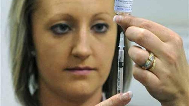 Družba Novartis že preizkuša cepivo.