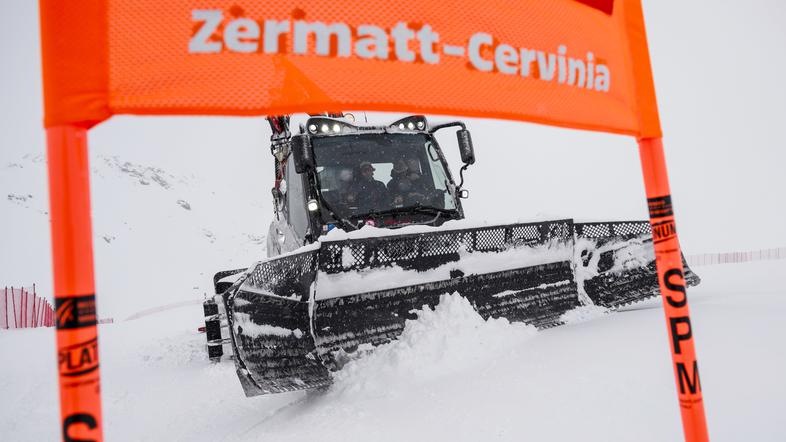 smučnje zastavica ratrak