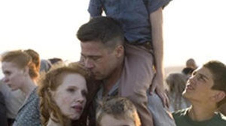 Drevo življenja, v katerem Pitt igra očeta treh fantov, je Malickov peti film, k