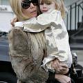 Claudia Schiffer in Clementine