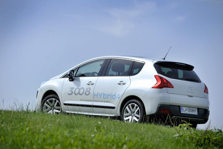 Peugeot 3008 Hybrid4 | Avtor: Anže Petkovšek