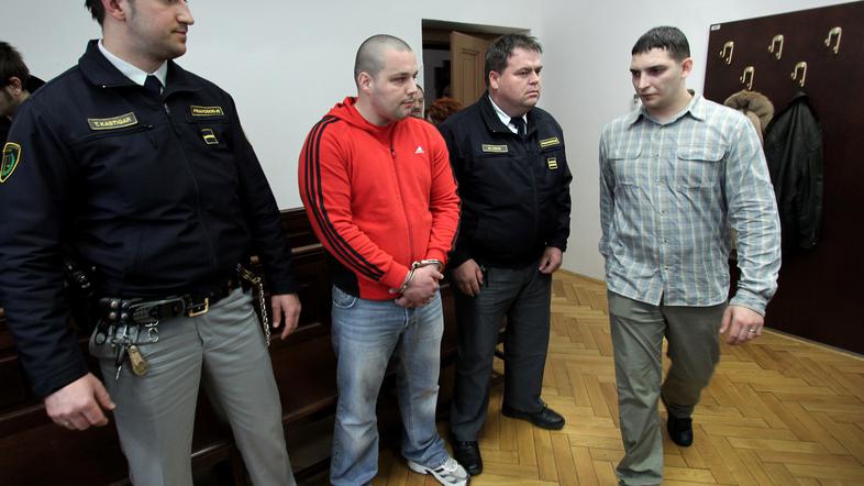 Dobruska vas sojenje