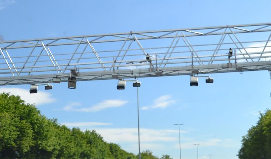 Darsov nadzorni sistem za elektronsko cestninjenje