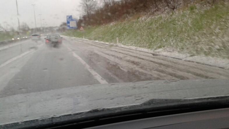 Toča na ljubljanski obvoznici