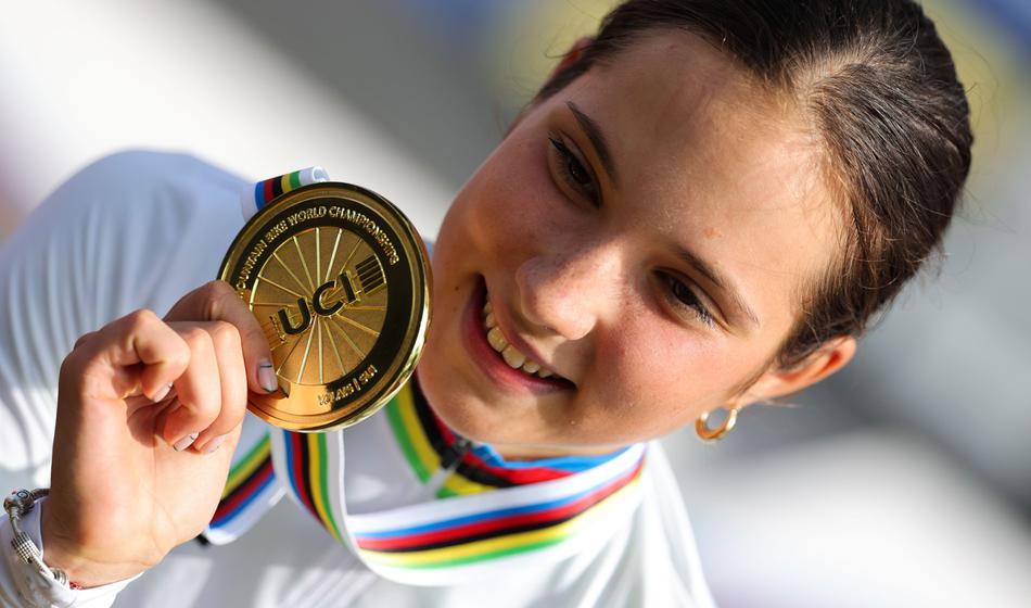 Mlada slovenska kolesarka do naslova mladinske svetovne prvakinje!