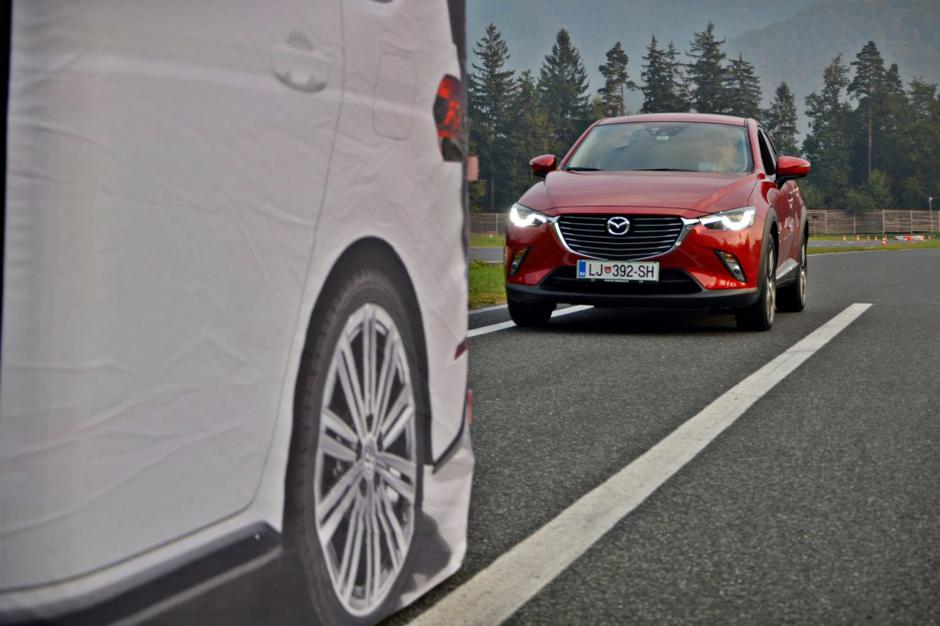 Test AEB samodejnega zaviranja na Vranskem | Avtor: Andrej Leban