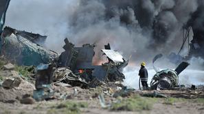 Strmoglavilo letalo v Somaliji 