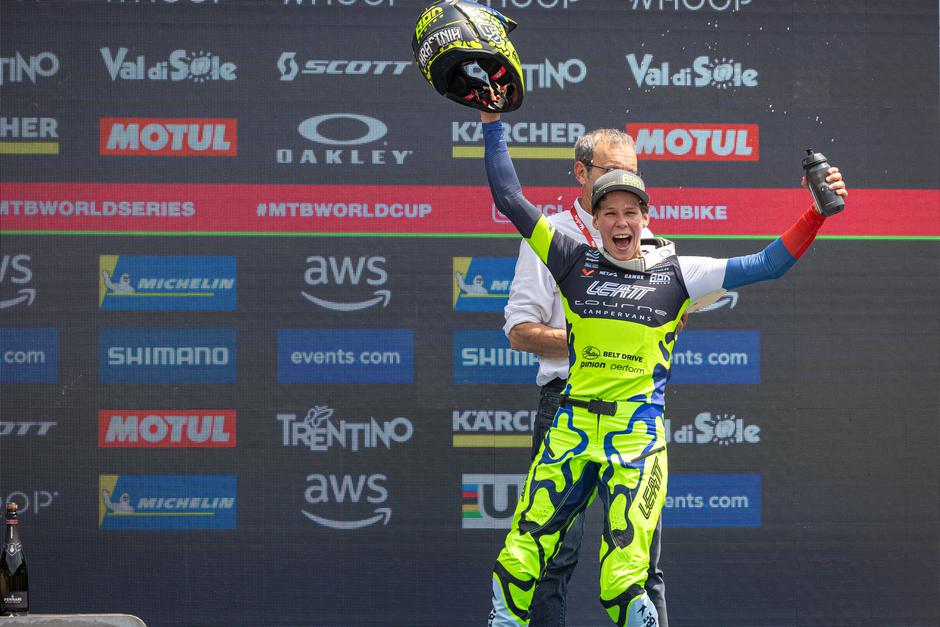 Monika Hrastnik | Avtor: AON Racing - Tourne Campervans