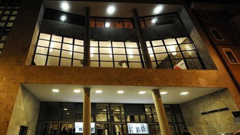 Slovensko stalno gledališče v Trstu ne bo začelo sezone 2009/2010, je sporočila 