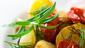 Poletje iz pečice na krožnik ... (Foto: Shutterstock)