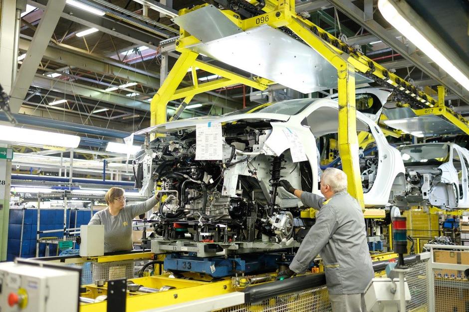 Proizvodnja renault clia v Revozu v Novem mestu. | Avtor: Renault