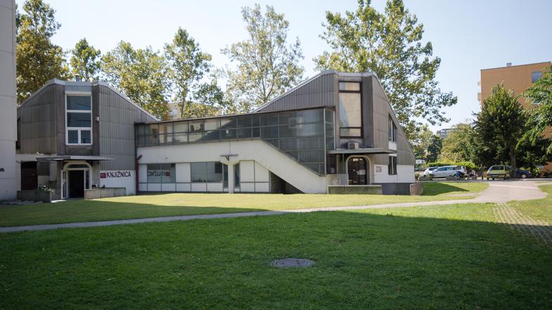 knjižnica Dr. Franceta Škerla na Vojkovi cesti 87a