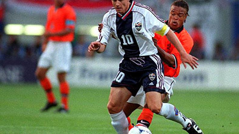 Dragan Stojković se vrača v Tokio.