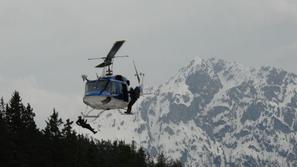 Policijski helikopter